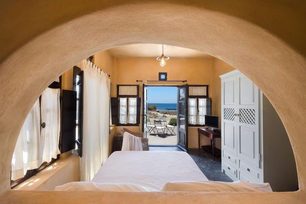 Ramni House: Private Villa With Pool By The Sea Oia  Exterior photo